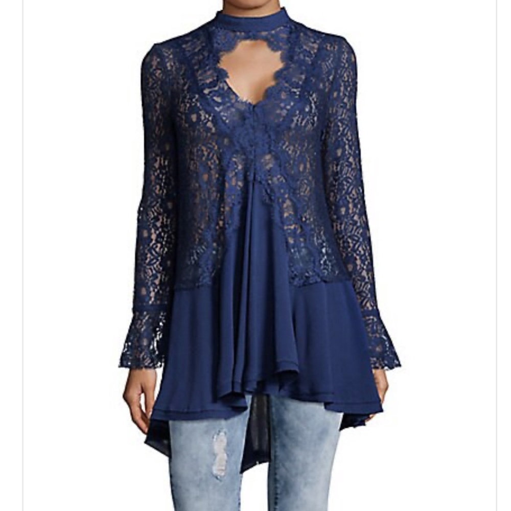 FREE PEOPLE lace tunic 💙✨